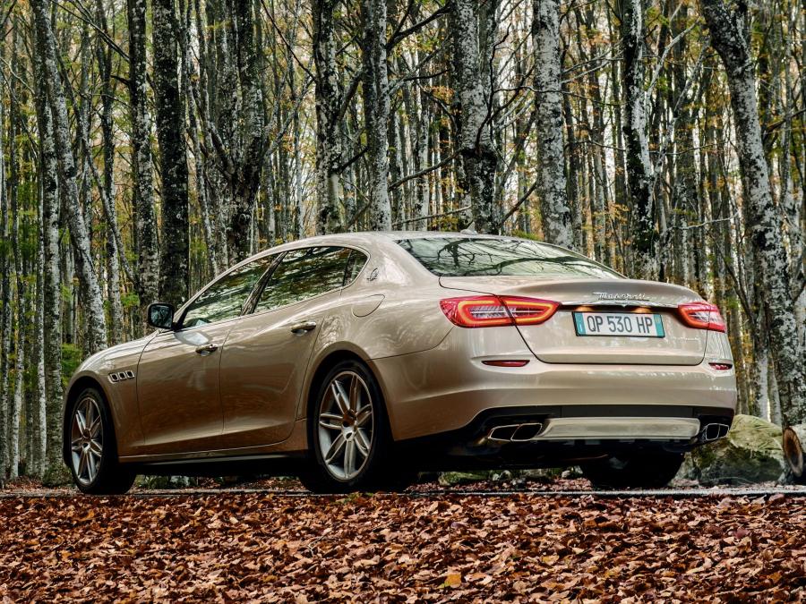  Maserati Quattroporte GTS 2013 года  (фото 14 из 16)